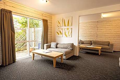 Haka House Taupo