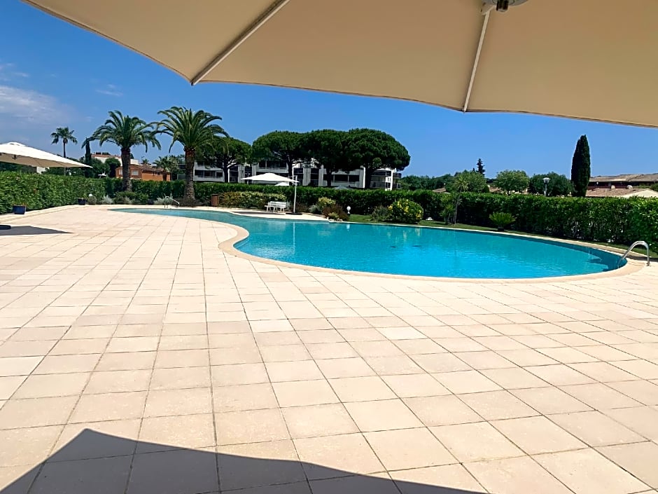 Studio moderne - Port de Mandelieu - Proche Mer