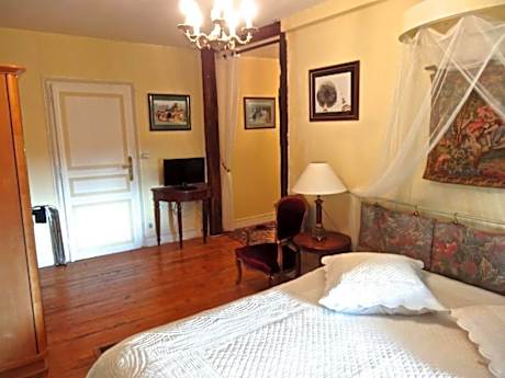Suite Confort-SDB Privées- Vue sur PARC et LAC