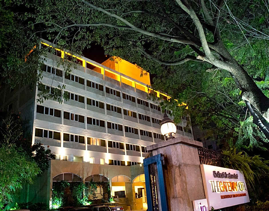 Vivanta Bengaluru Residency Road