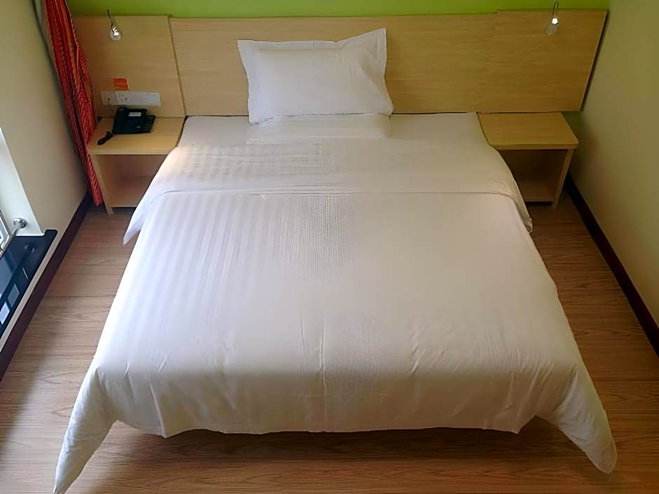 7 Days Inn Tangshan Caofeidian Nanbao Development Zone