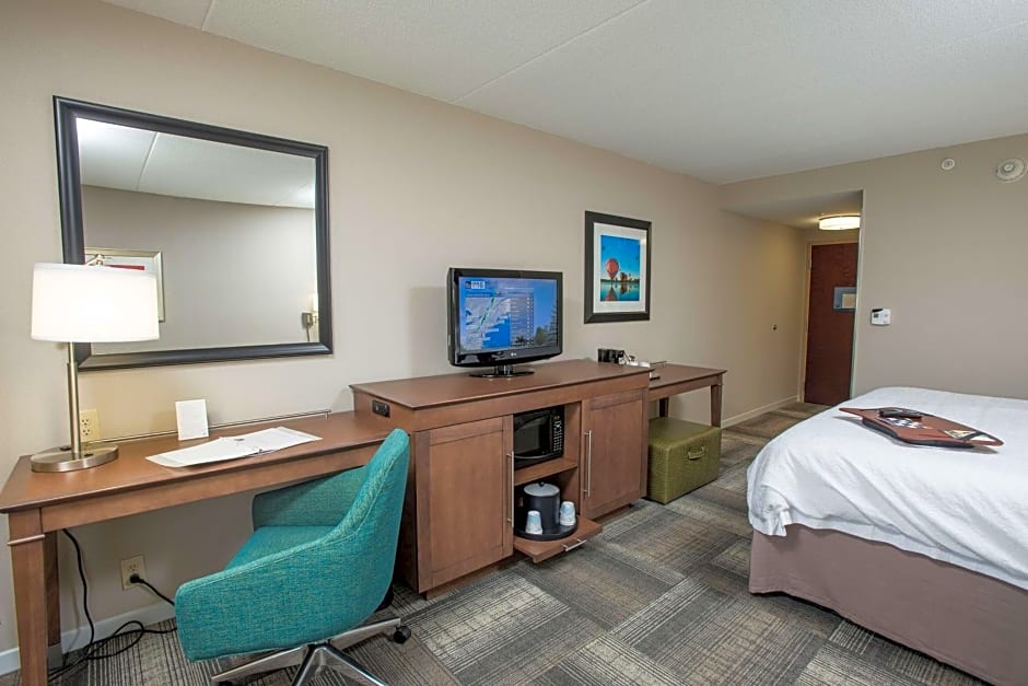 Hampton Inn By Hilton & Suites Cincinnati-Union Centre, Oh