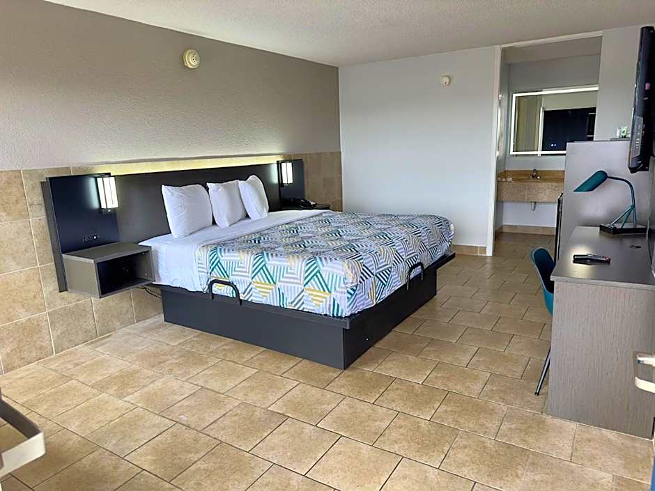 Motel 6 Mesquite, TX Town East