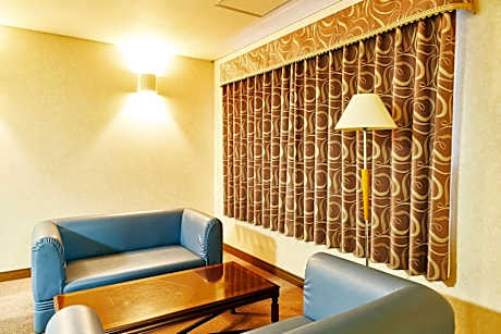 Nasushiobara Station Hotel