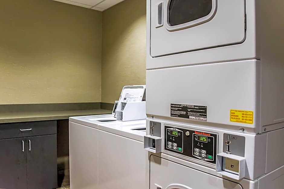 Comfort Suites Palm Bay - Melbourne