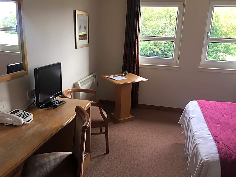 The Gilvenbank Hotel