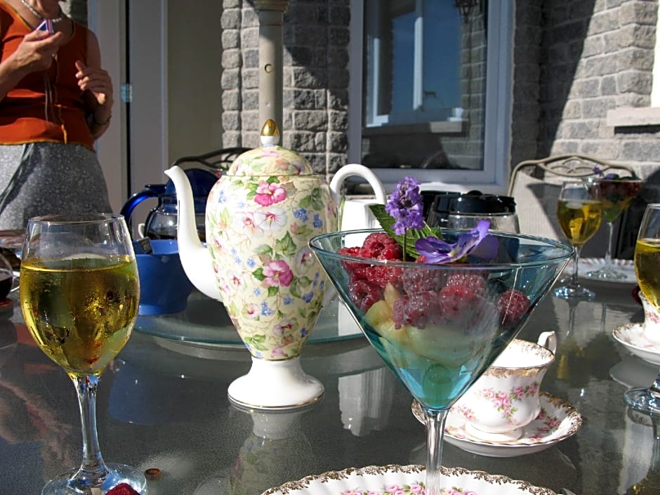 Golden Pathways Retreat B&B