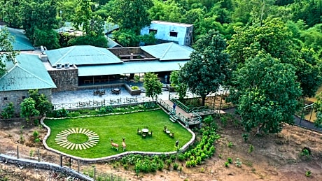 Tathastu Bandhavgarh