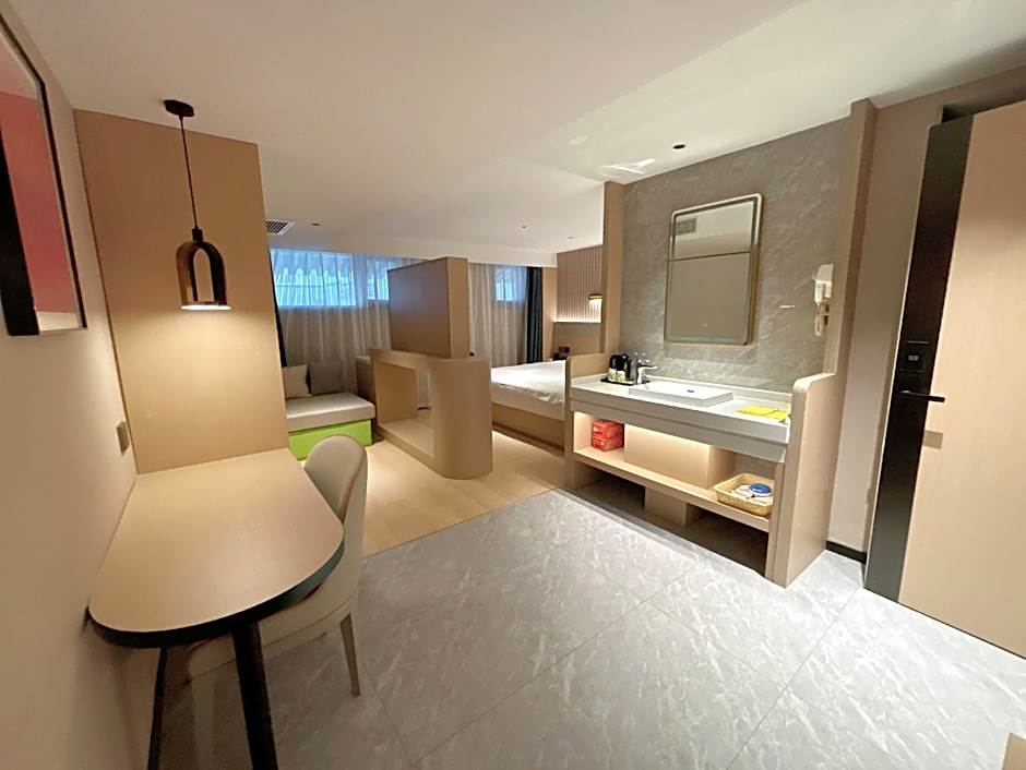 IU Hotel Xian Zhong Gu Lou Square