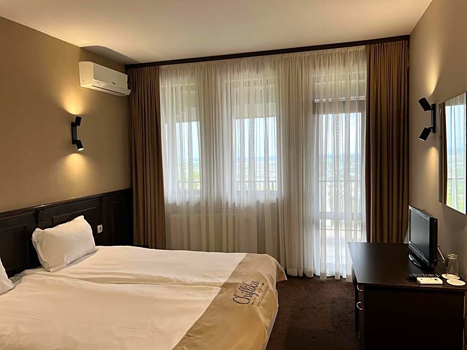 Chiflika Family Hotel