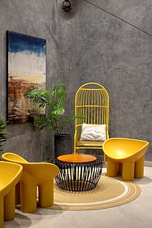 Sunsuria Forum Modern Suites Setia Alam 