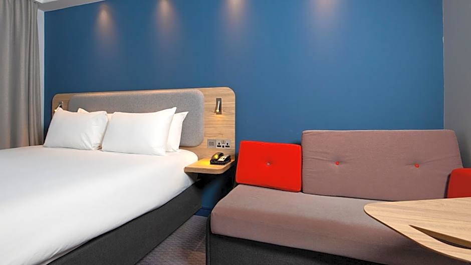 Holiday Inn Express Burton on Trent By IHG