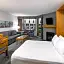 Whistler Village Inn & Suites