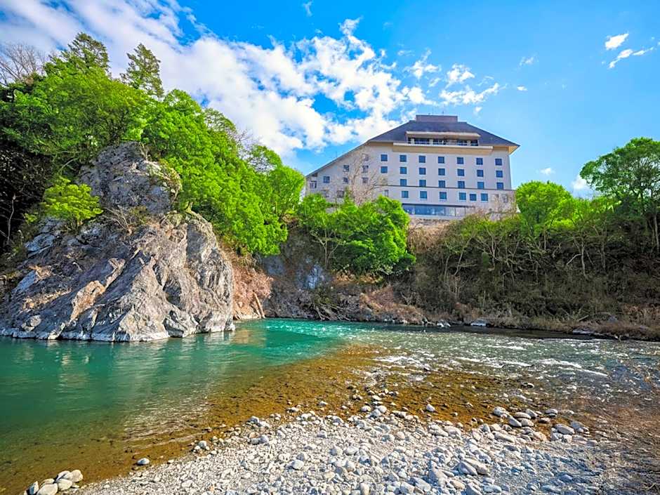 KAMENOI HOTEL OME