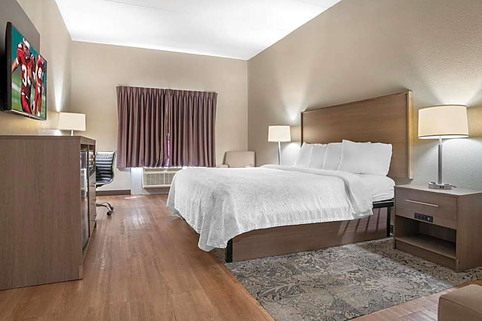 Red Roof Inn & Suites Vicksburg