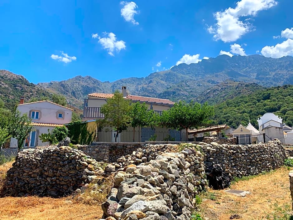 Casa Basgiu, chambres avec balcon