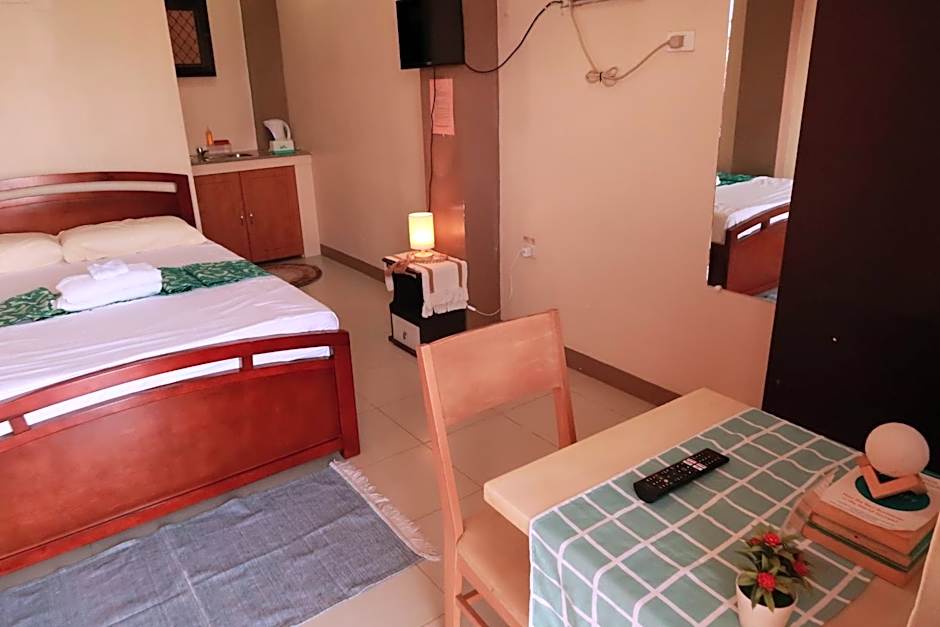 Jo-Cris Apartelle