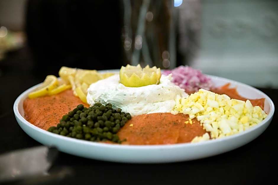 Holiday Inn Hotel & Suites Bloomington Airport By IHG