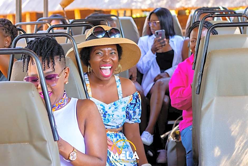 Mela Luxury Game Lodge