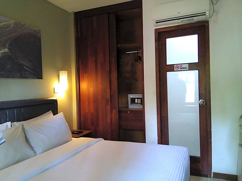 Kuta Legian Inn
