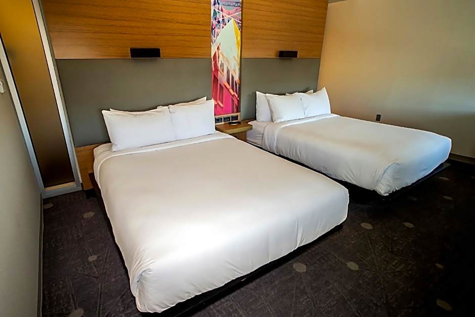 Photo 1 of 6 of 2 Queen Beds Guestroom