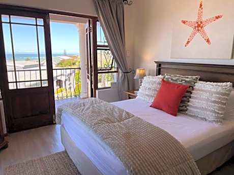 Queen Room with Sea View