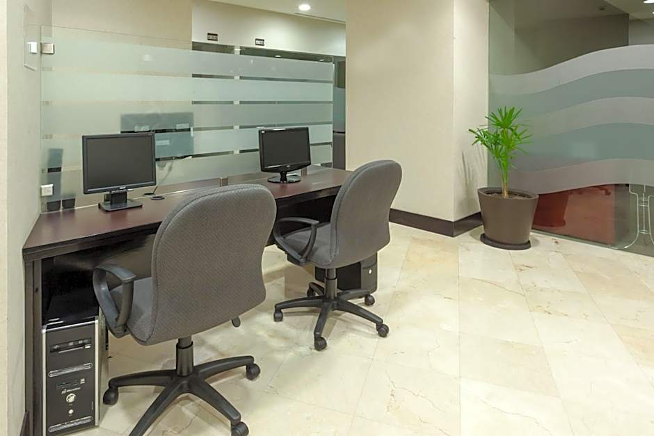 Crowne Plaza Leon By IHG