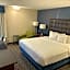 Heritage Inn & Suites St. Louis/Fenton, Trademark by Wyndham