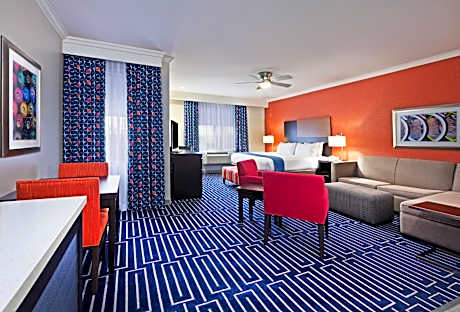 1 King Bed Suite