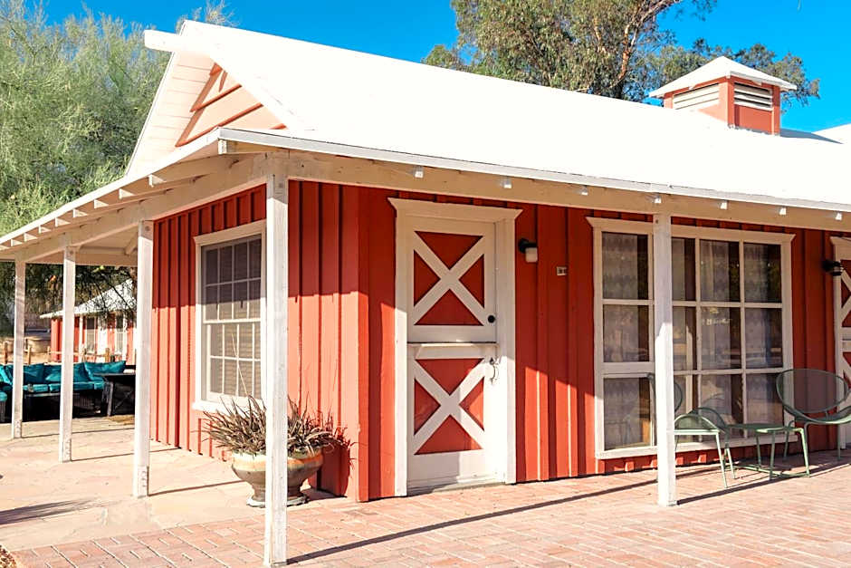 Room 3 - Downtown Joshua Tree Motel - Pet Friendly - Walk to Shops & Visitor Center, Minutes to Park Entrance