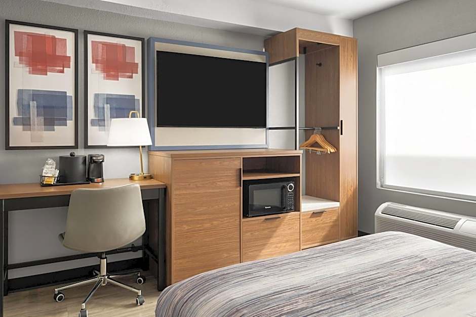 AmericInn by Wyndham Urbana/Champaign University Area