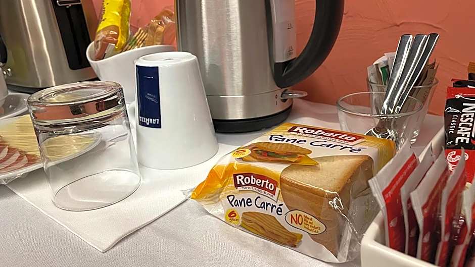 MADONCA ROOMS & RESTAURANT