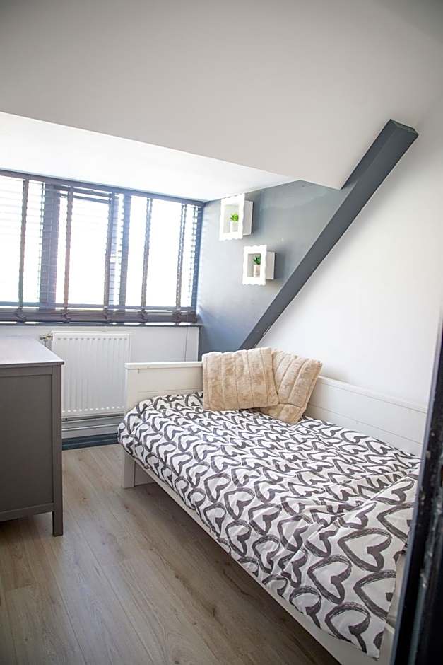 Bed and Wine Nonsolovino