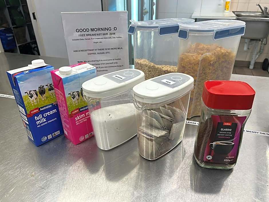 Wallaby Backpackers Hostel Perth - note - Valid passport required to check in -