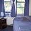 Macaw Guest House