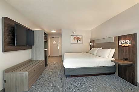 Standard King Room