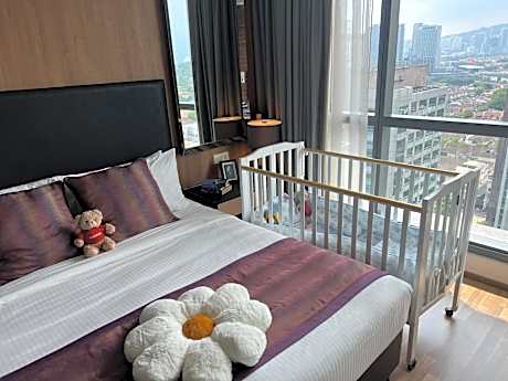1-Bedroom Premier Family Suites