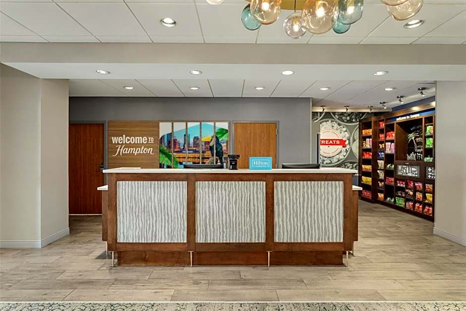 Hampton Inn - Suites by Hilton Tampa Busch Gardens Area