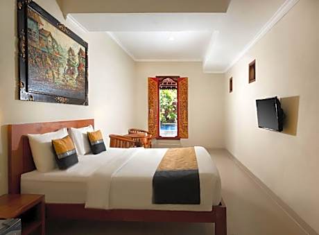 Suite with Pool  Access