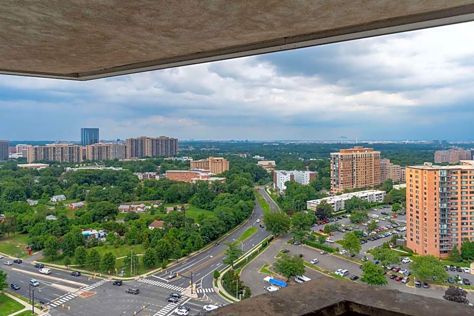 Hilton Alexandria Mark Center