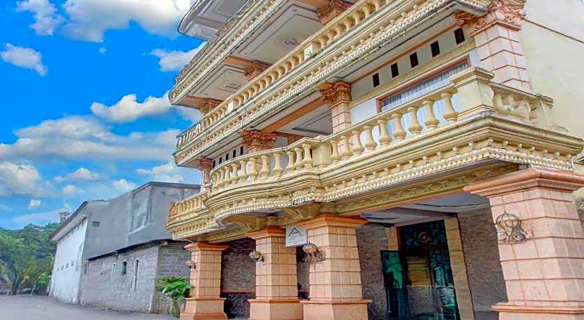 RedDoorz near MM UGM