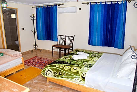 Comfort Triple Room