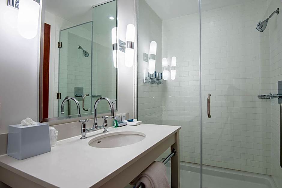 Four Points By Sheraton Saskatoon