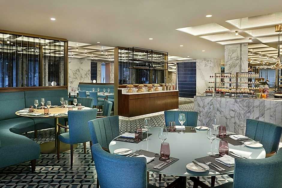 Al Bustan Palace, a Ritz-Carlton Hotel