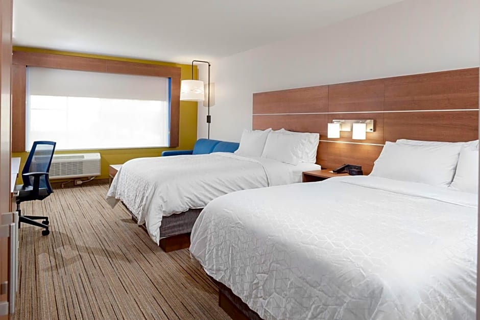 Holiday Inn Express and Suites Gilbert - East Mesa By IHG