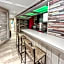 Grand Salon Cosy, proche centre Dijon & garage 2p