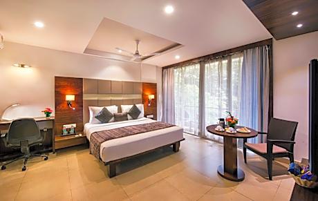 Deluxe Double Room with Balcony