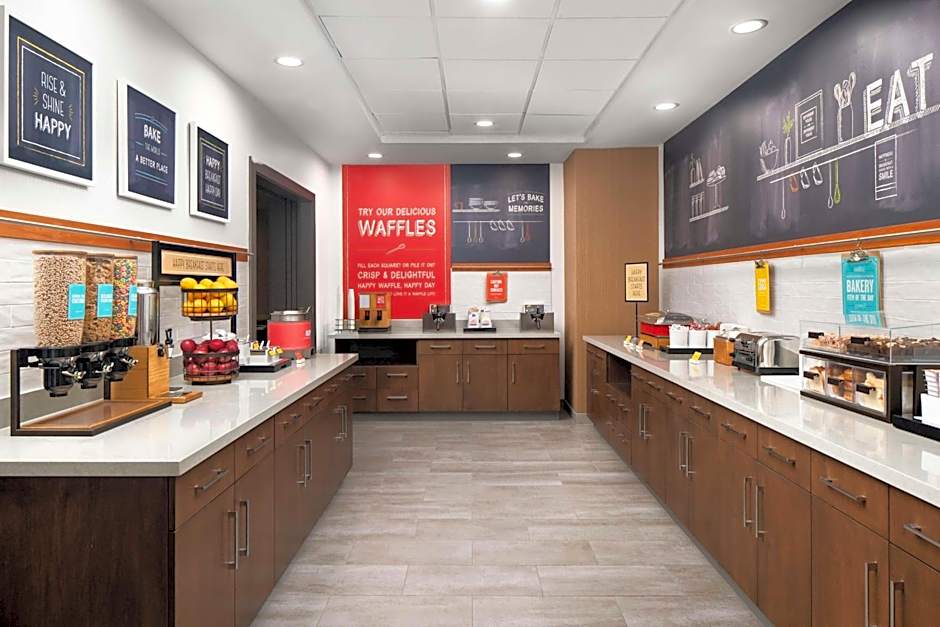 Hampton Inn By Hilton Chicopee/Springfield Ma