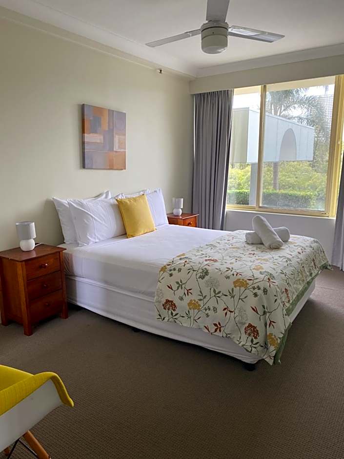 Contessa Holiday Apartments