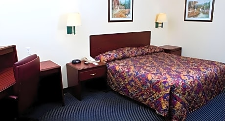 King Suite with Kitchenette - Non Smoking